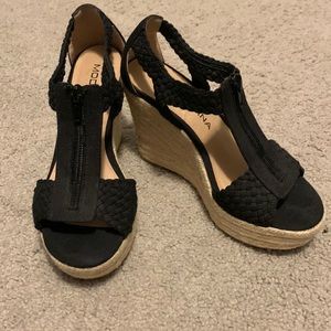 Black Wedges